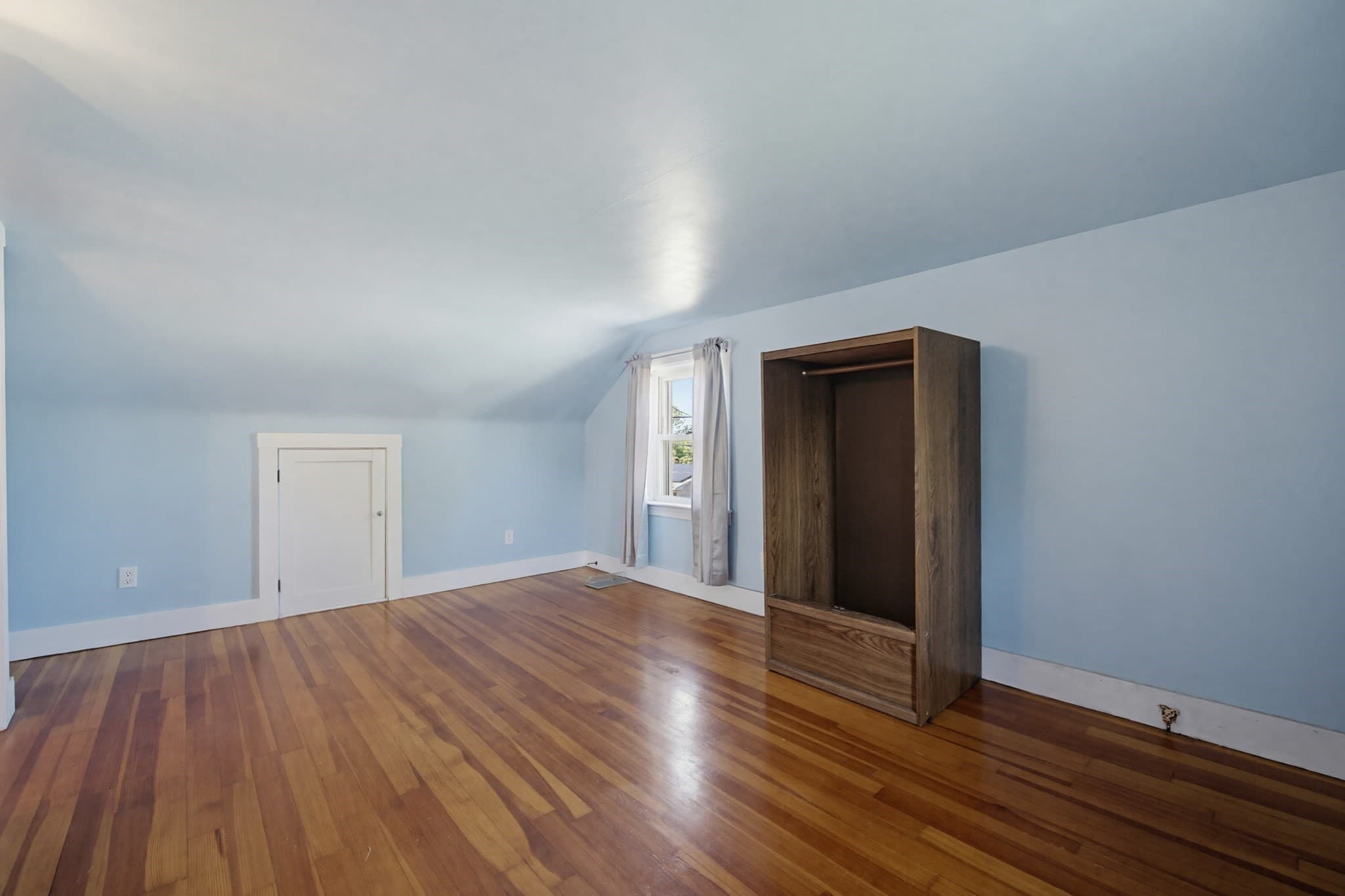 Single Family Residence at 160 Sherman Road, Somerset MA 02726, photo 30 of 34