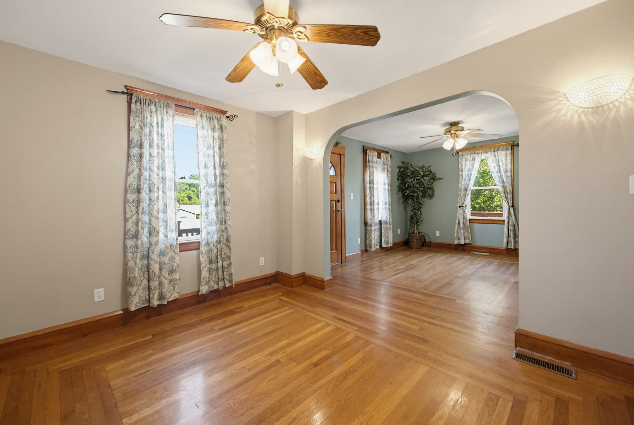 Single Family Residence at 160 Sherman Road, Somerset MA 02726, photo 18 of 34