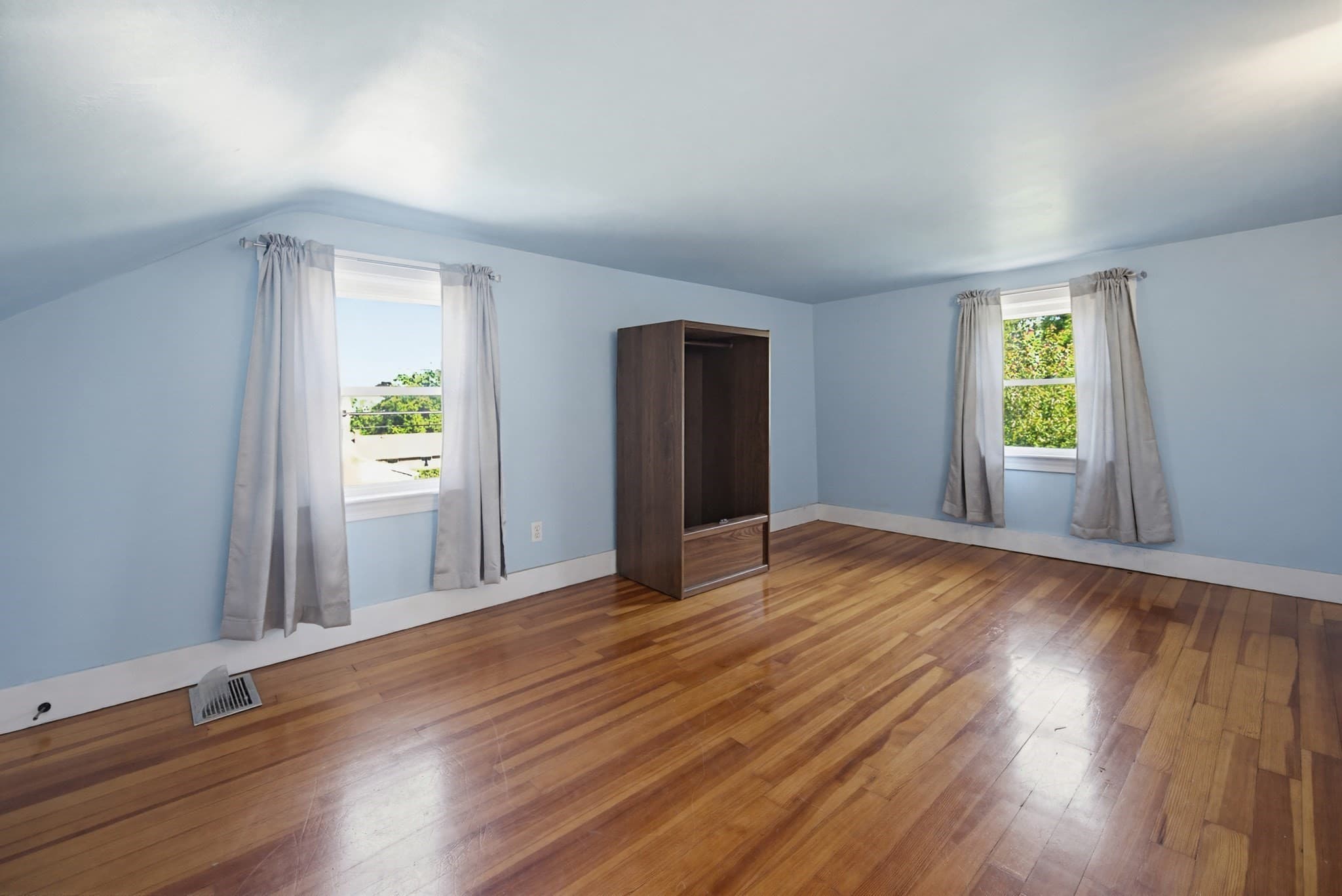 Single Family Residence at 160 Sherman Road, Somerset MA 02726, photo 29 of 34