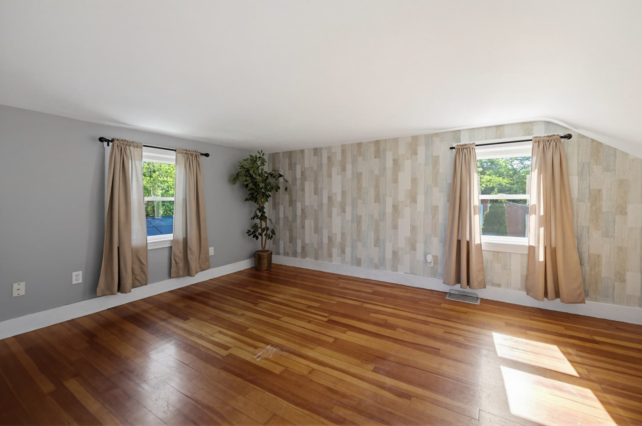 Single Family Residence at 160 Sherman Road, Somerset MA 02726, photo 25 of 34