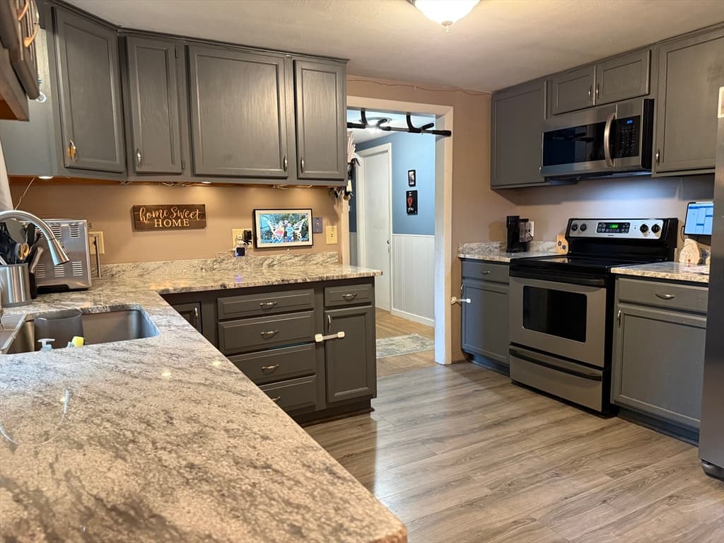 Single Family Residence at 185 Chudy St, Palmer MA 01080, photo 7 of 24