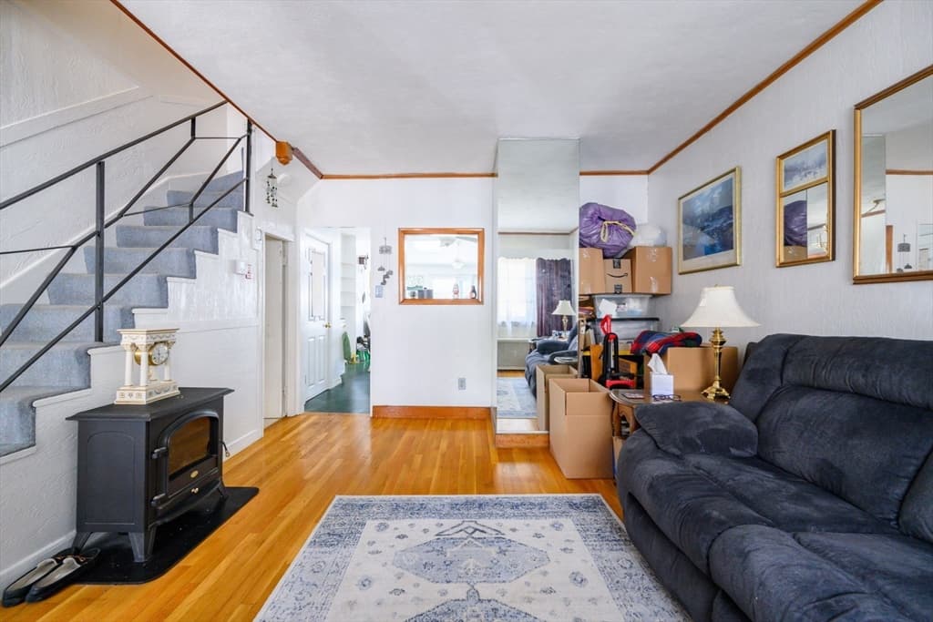 Single Family Residence at 463 E 6th St, Boston MA 02127, Boston, photo 5 of 24