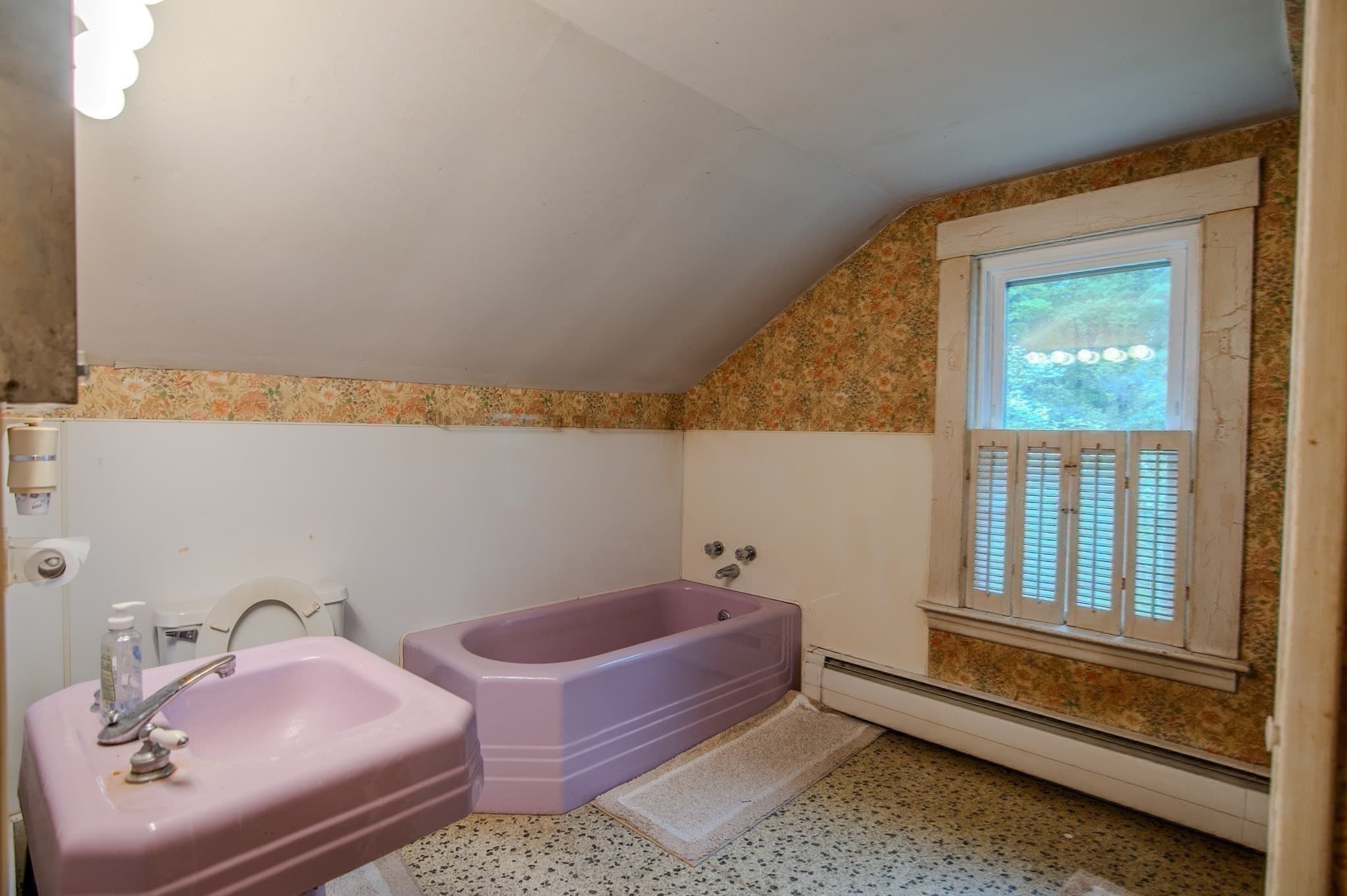 Single Family Residence at 919 Chase Rd, Lunenburg MA 01462, photo 16 of 18