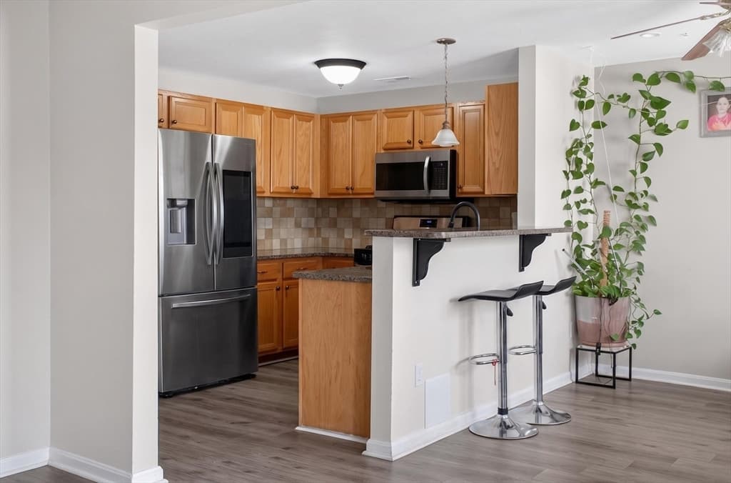 Single Family Residence at 18 Frongillo Farm Rd, Worcester MA 01604, photo 8 of 24