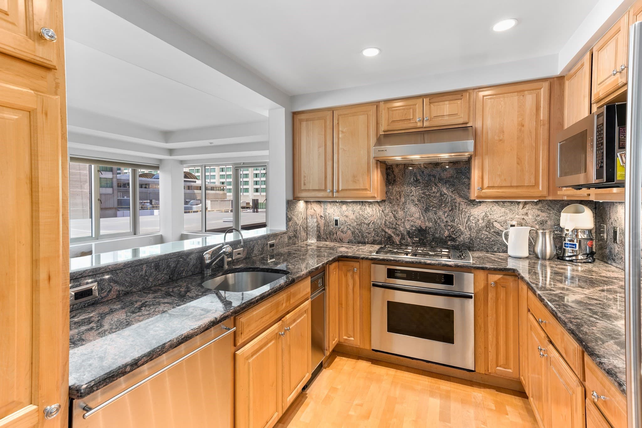 Condominium at 100 Belvidere St # 4C, Boston MA 02116, photo 5 of 13