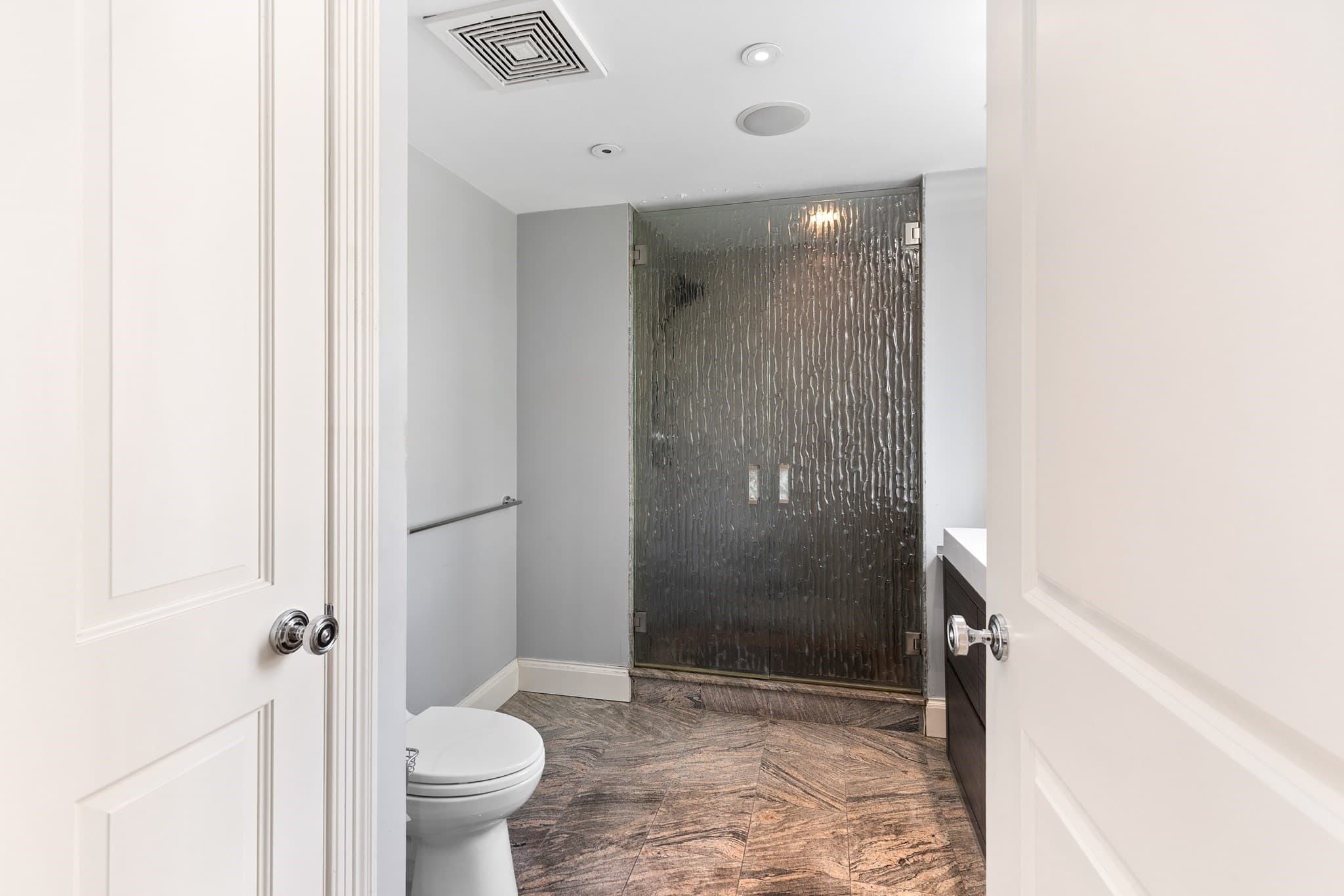 Condominium at 100 Belvidere St # 4C, Boston MA 02116, photo 10 of 13