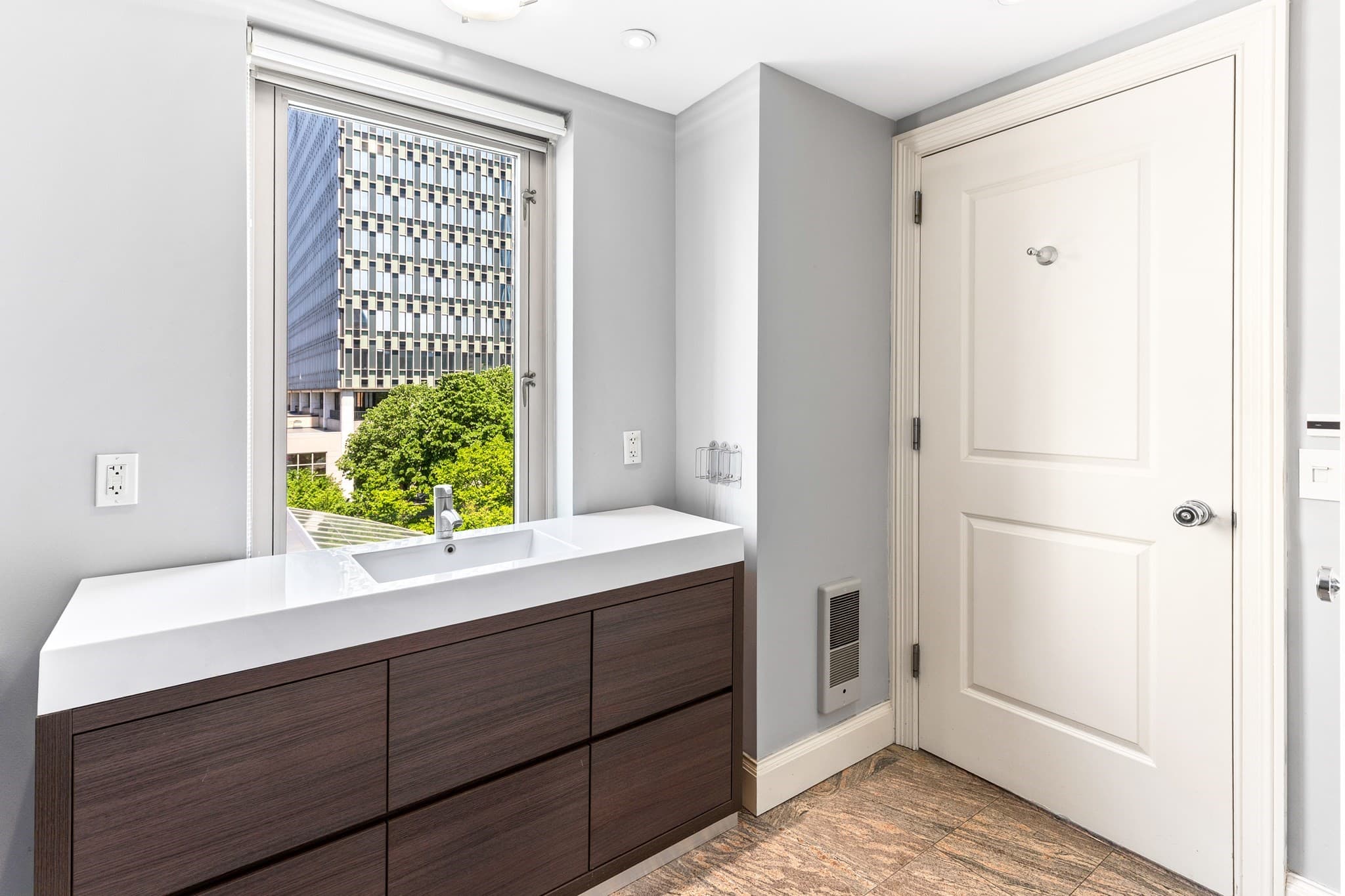 Condominium at 100 Belvidere St # 4C, Boston MA 02116, photo 11 of 13
