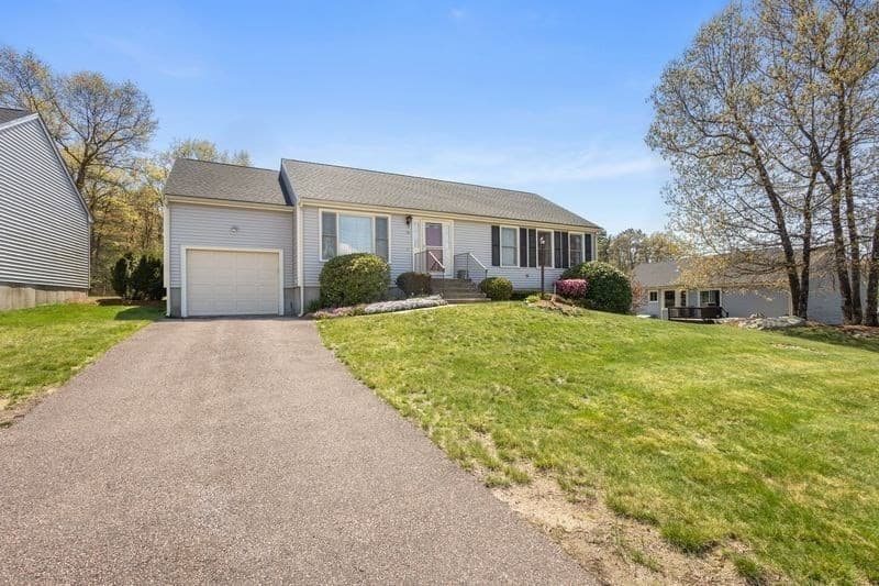 38 Country Side Road # 38, Bellingham MA 02019