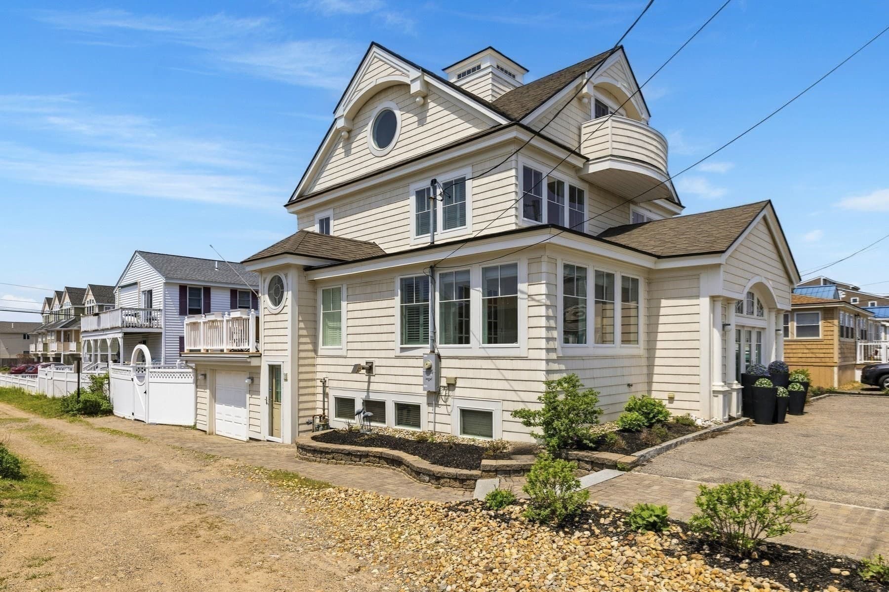 Single Family Residence at 12 Commonwealth Ave, Salisbury MA 01952, Salisbury, photo 6 of 42