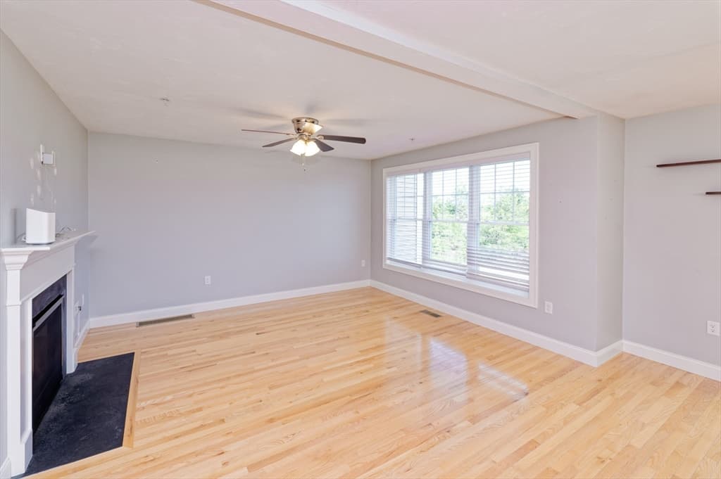 1204 Hazelwood Way # 1204, Clinton MA 01510 photo 12