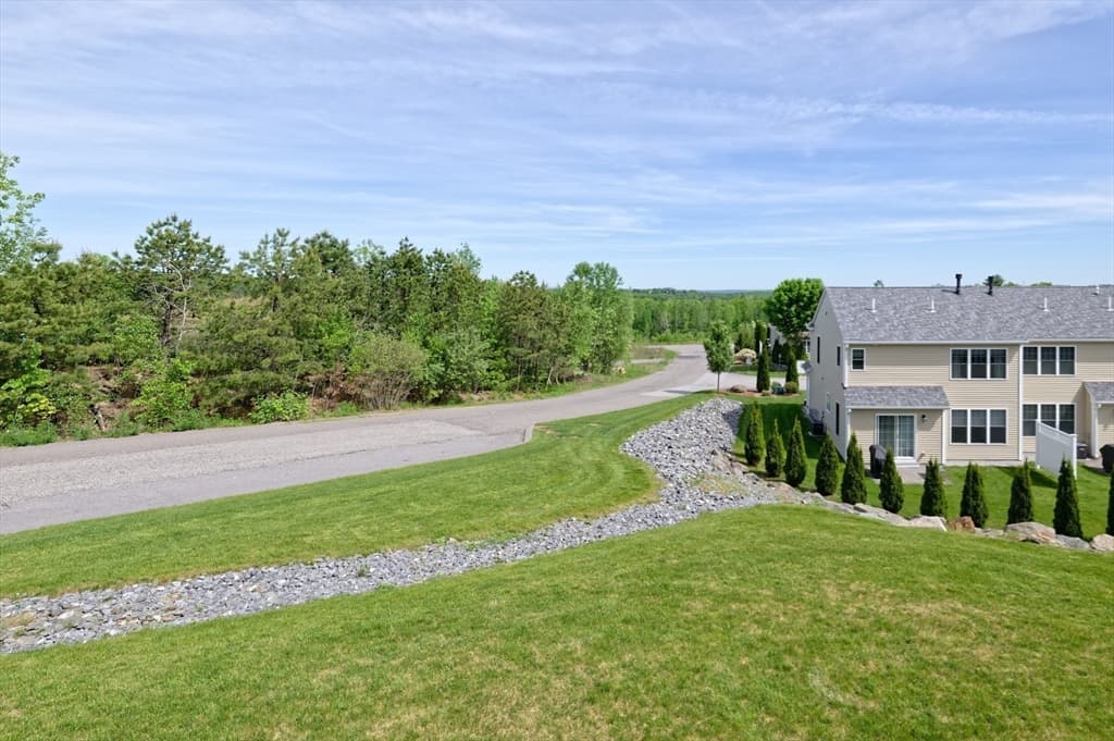 1204 Hazelwood Way # 1204, Clinton MA 01510 photo 36
