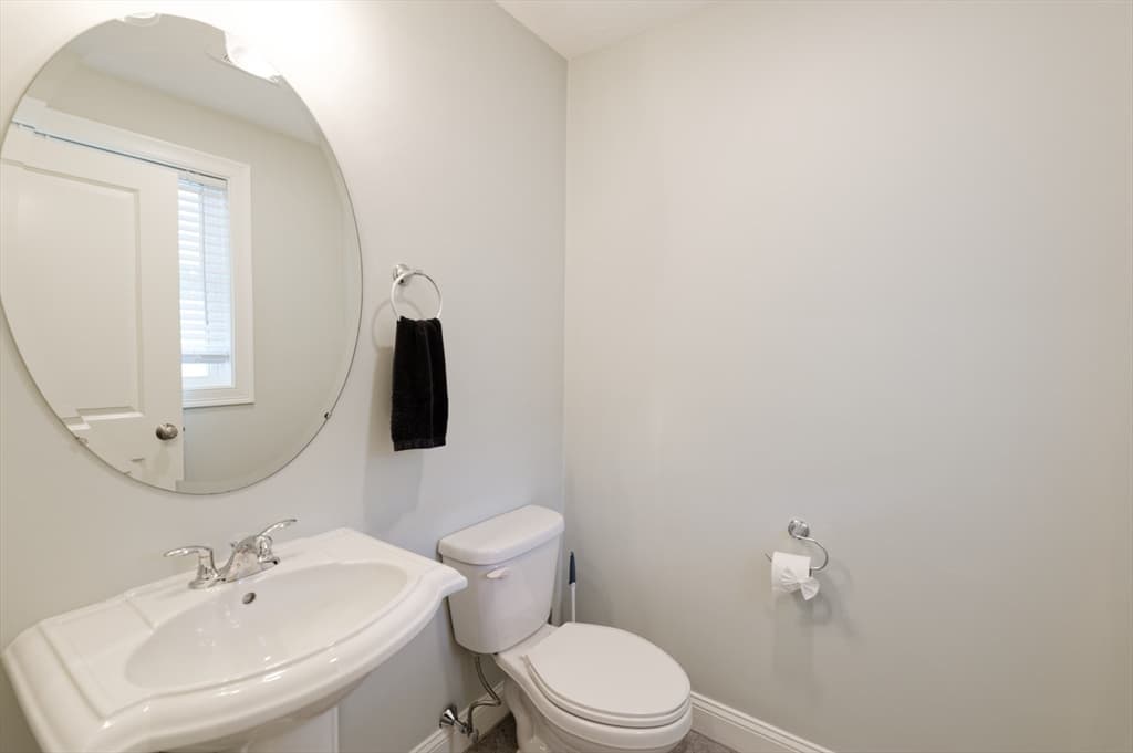 1204 Hazelwood Way # 1204, Clinton MA 01510 photo 14