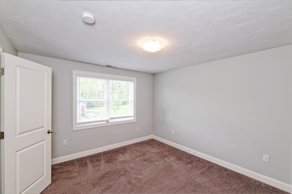 1204 Hazelwood Way # 1204, Clinton MA 01510 photo 21