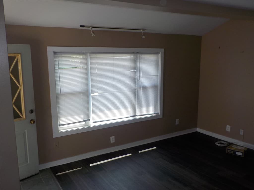 85 Maplewood Ave, Swansea MA 02777 photo 24