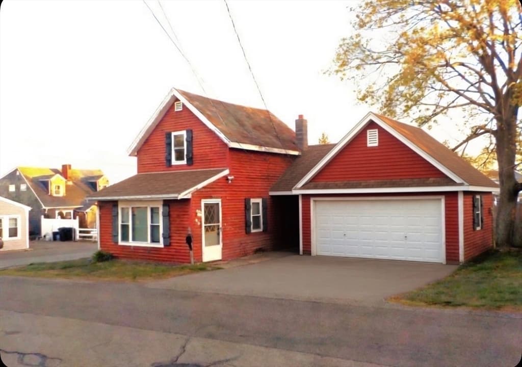 85 Maplewood Ave, Swansea MA 02777 photo 4