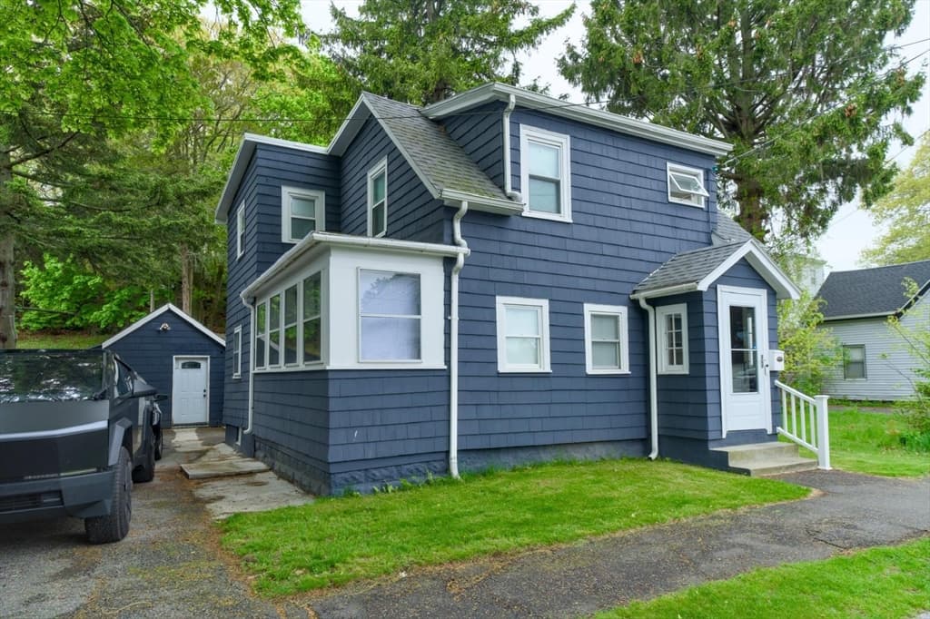 12 Bailey St, Lynn MA 01904