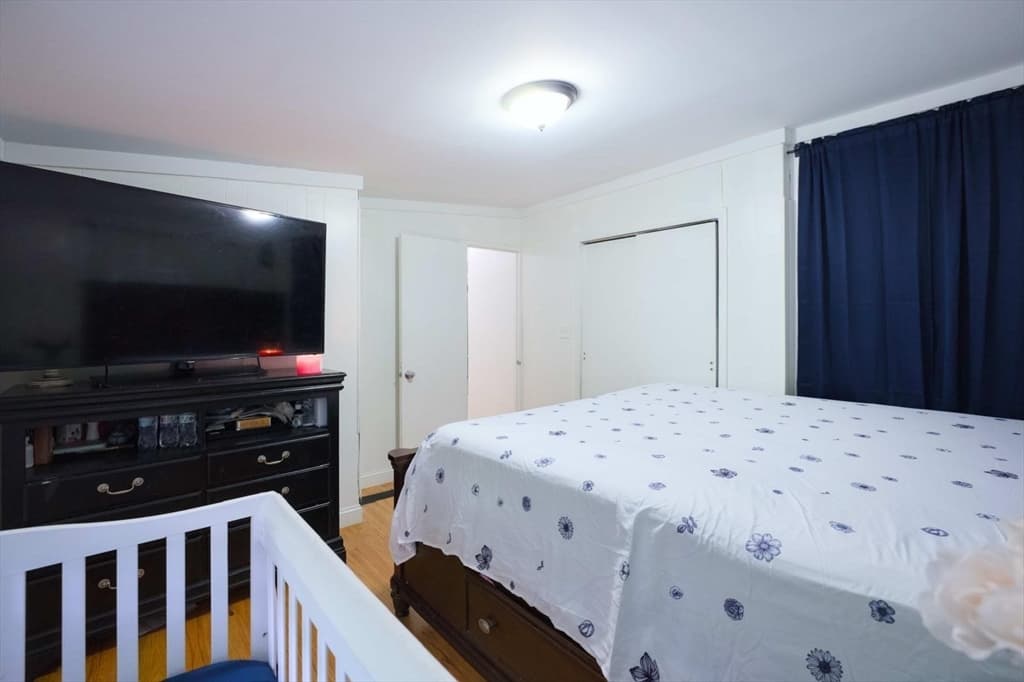 Single Family Residence at 12 Bailey St, Lynn MA 01904, photo 9 of 21