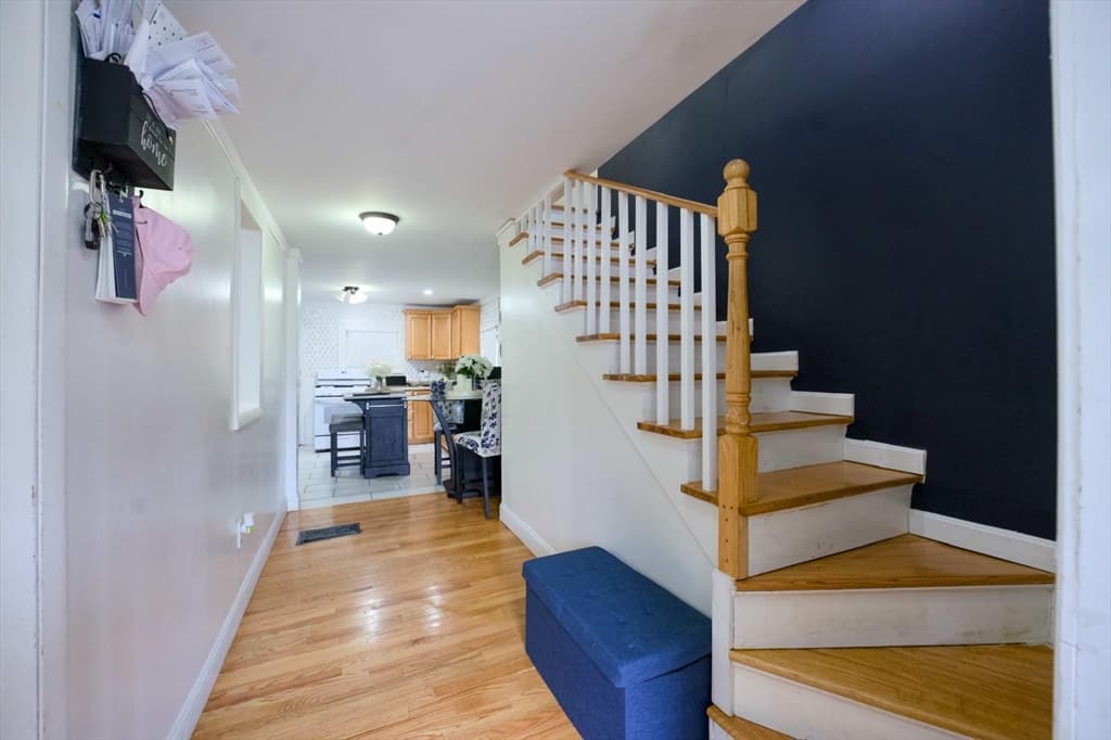 Single Family Residence at 12 Bailey St, Lynn MA 01904, photo 4 of 21