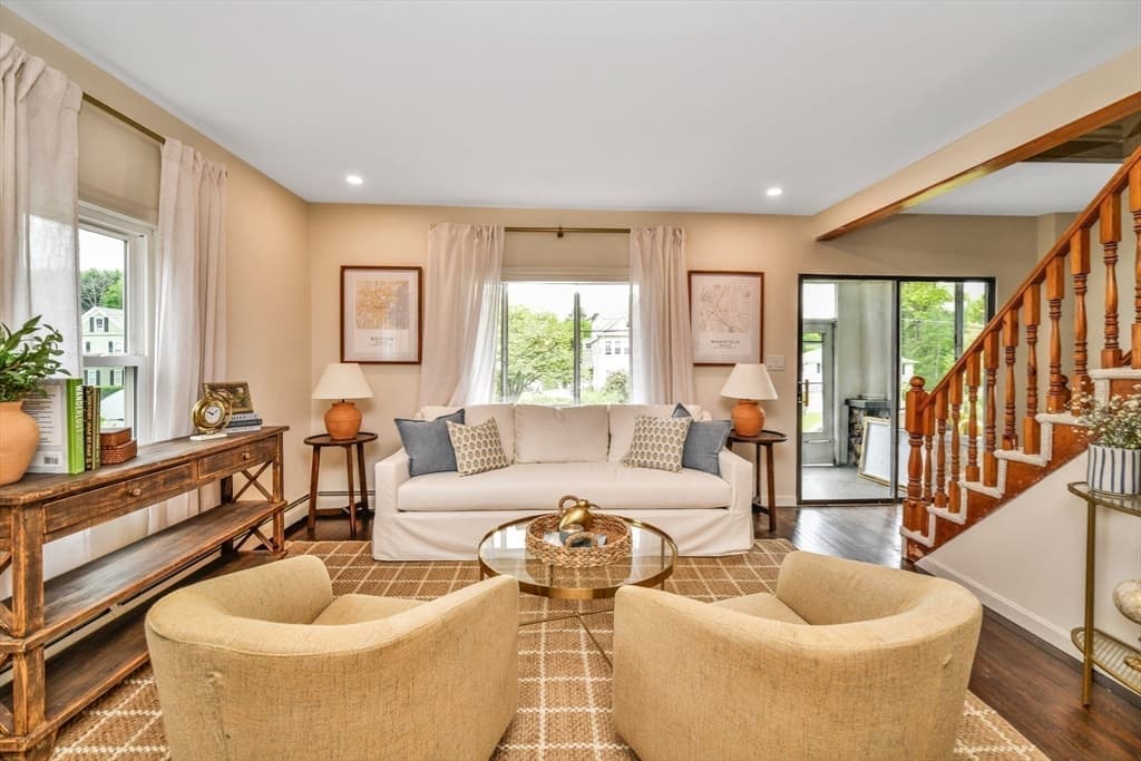 Single Family Residence at 619 N Main St, Mansfield MA 02048, photo 6 of 37