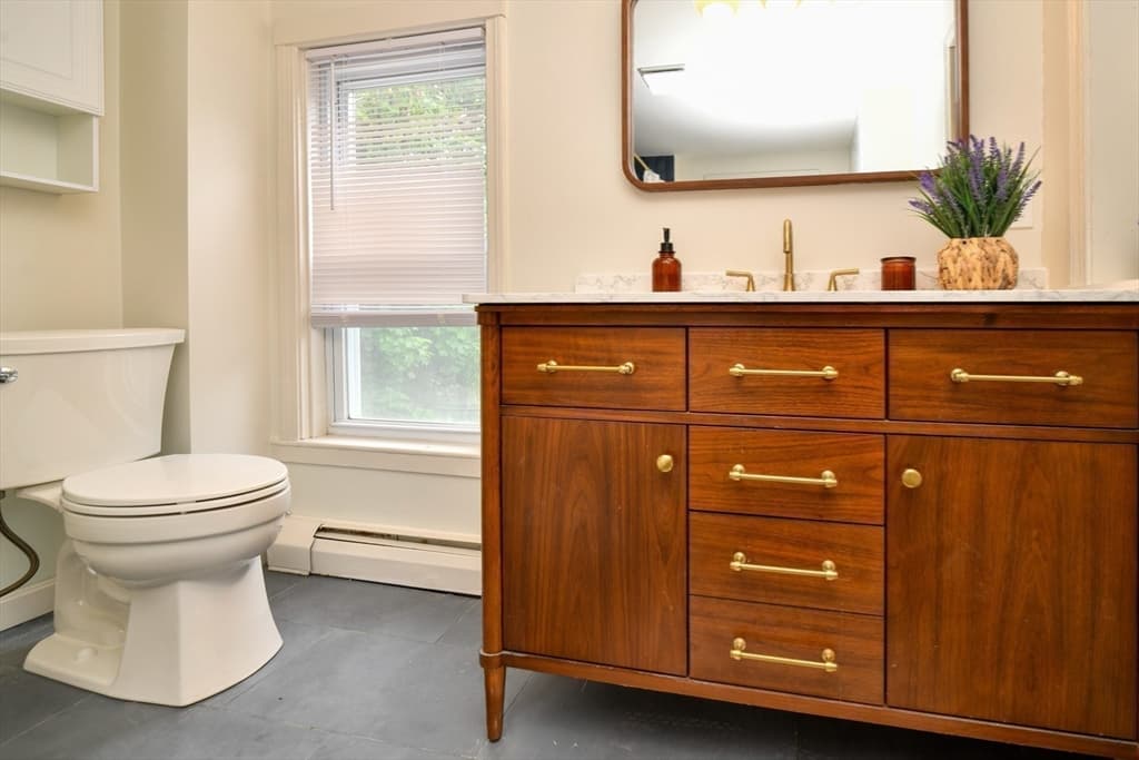 Single Family Residence at 619 N Main St, Mansfield MA 02048, photo 25 of 37
