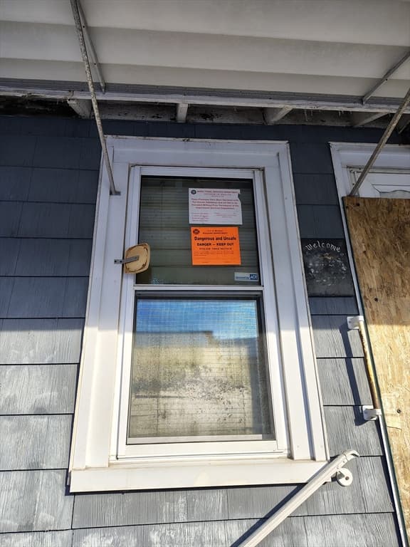 Single Family Residence at 9 Gaudette Ave, Brockton MA 02301, photo 2 of 17