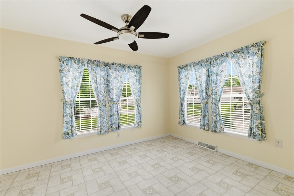 Single Family Residence at 4 Fairway Drive, Brockton MA 02301, photo 15 of 28