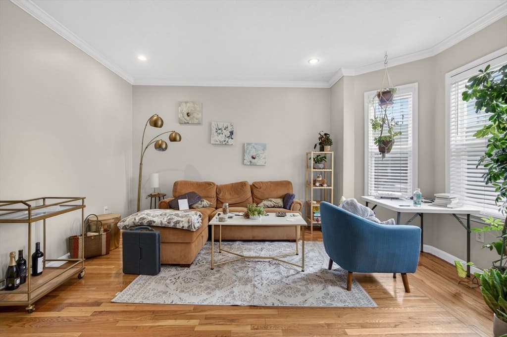 12 Schiller St, Boston MA 02130 photo 6