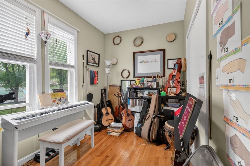 12 Schiller St, Boston MA 02130 photo 18