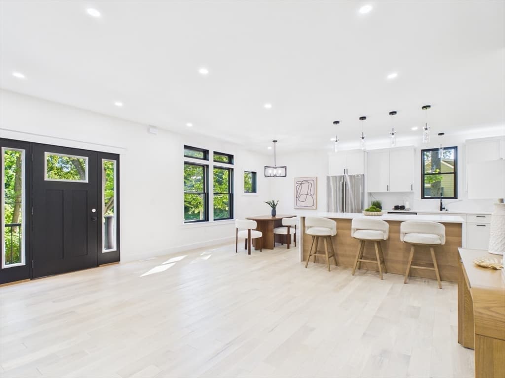 Single Family Residence at 98 Evans Rd, Marblehead MA 01945, Marblehead, photo 8 of 40