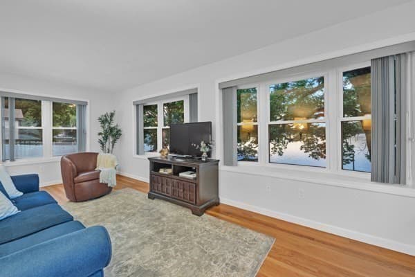 Single Family Residence at 5 1/2 W Sutton Rd, Sutton MA 01590, photo 7 of 30