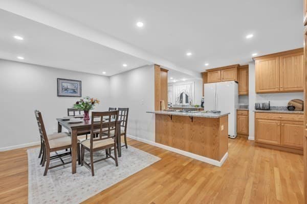 Single Family Residence at 5 1/2 W Sutton Rd, Sutton MA 01590, photo 8 of 30