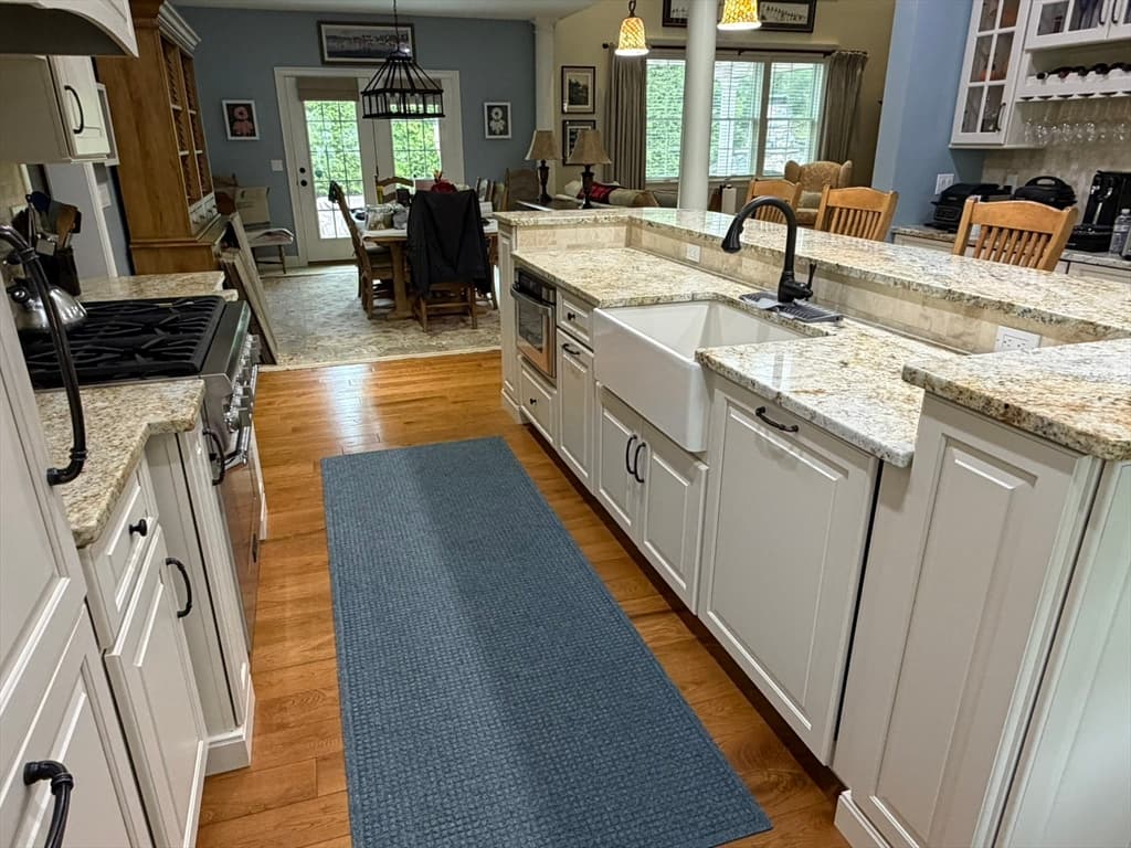 Single Family Residence at 4 Tamarack Ln, Sandwich MA 02563, Sandwich, photo 9 of 42