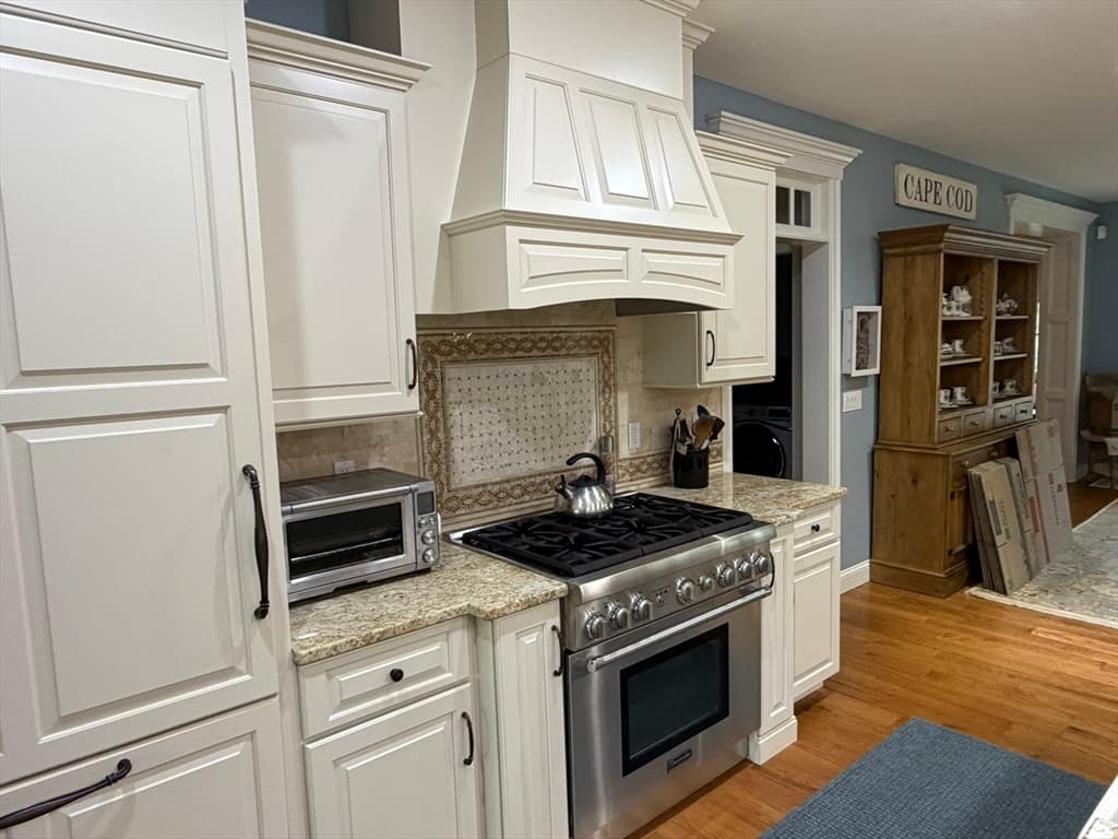 Single Family Residence at 4 Tamarack Ln, Sandwich MA 02563, Sandwich, photo 10 of 42