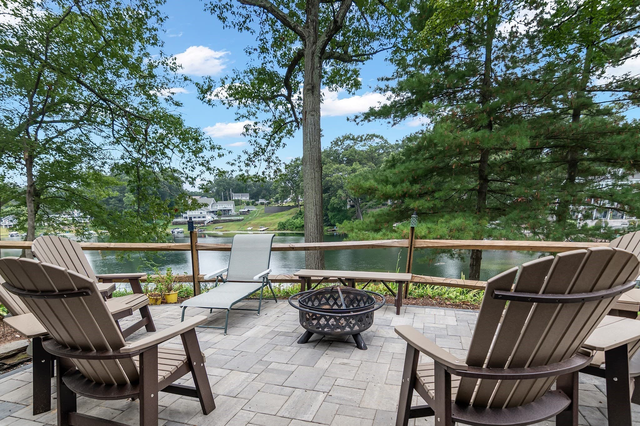 105 Lakeview Street, Southwick MA 01077