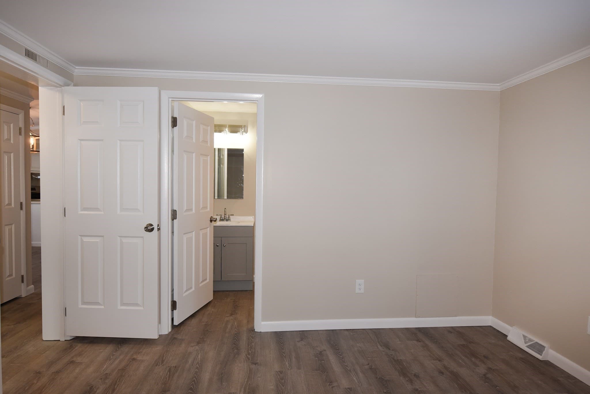 Mobile Home at 6 Canterbury Lane, Rockland MA 02370, photo 15 of 20