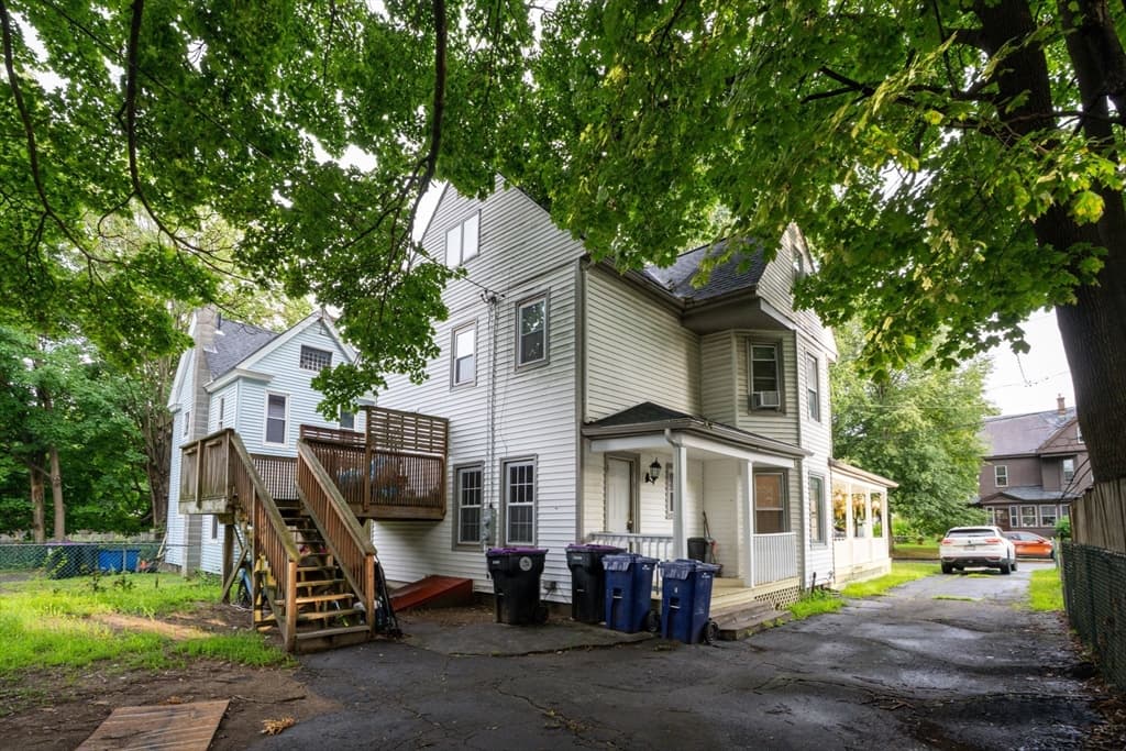 51 View St, Holyoke MA 01040 photo 24