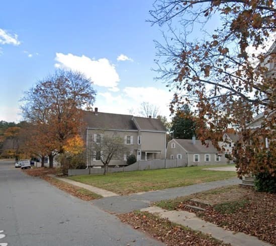 14B Maple, Amesbury MA 01913