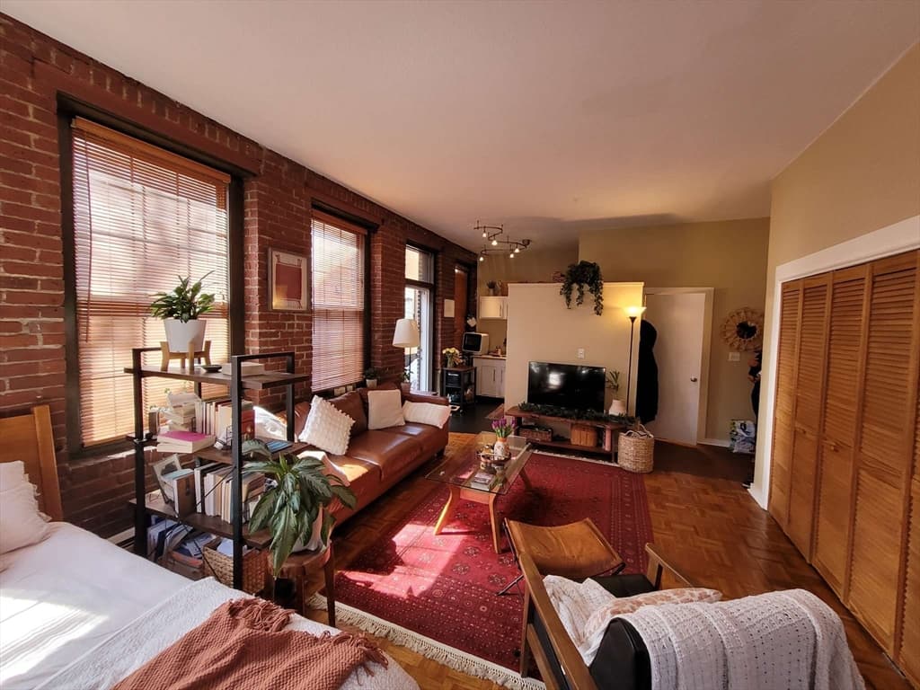 Condominium at 19 Fayette St # 3, Boston MA 02116, Boston, photo 3 of 11