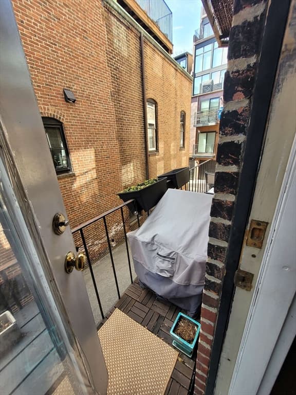 Condominium at 19 Fayette St # 3, Boston MA 02116, Boston, photo 10 of 11