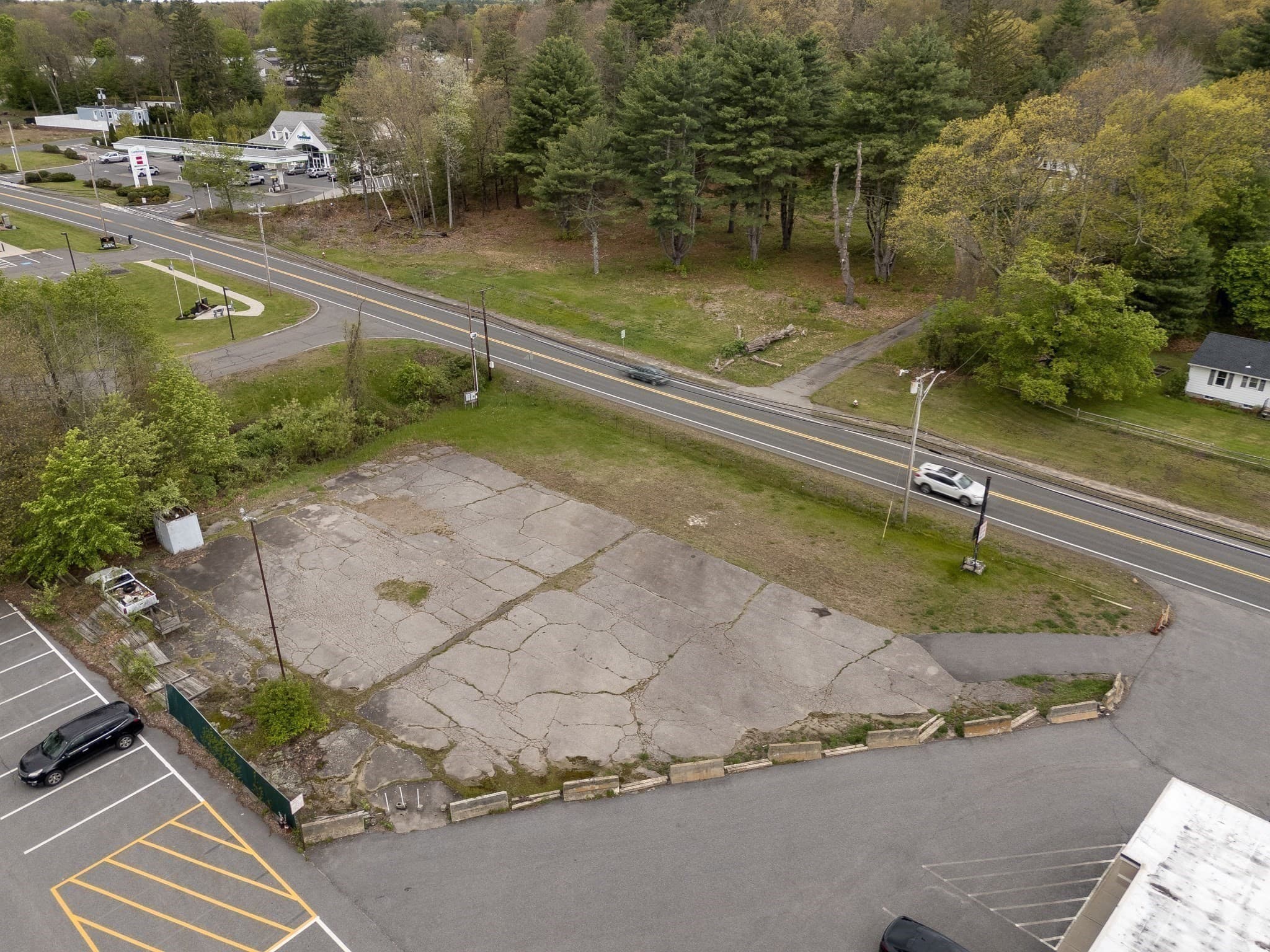 Commercial at 184 West St, Ware MA 01082, photo 2 of 9