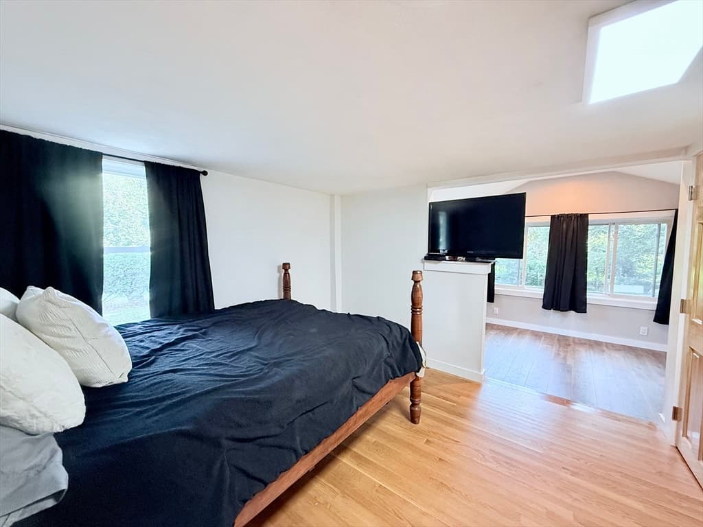 Single Family Residence at 975 S Main St, Bellingham MA 02019, photo 16 of 38