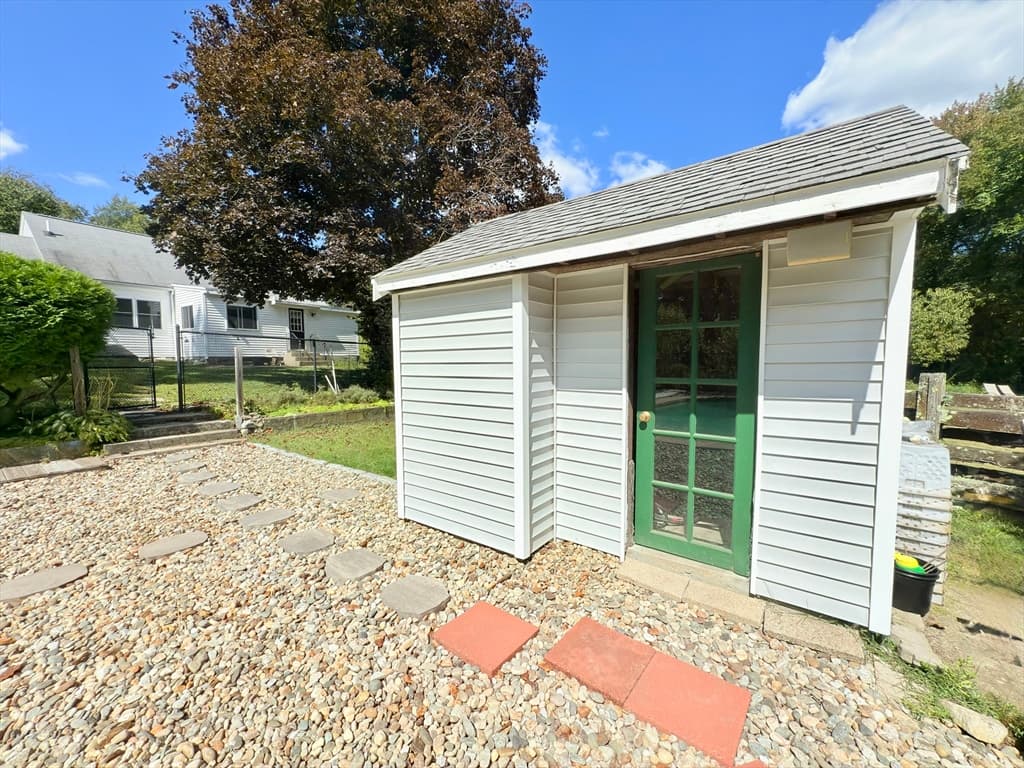 Single Family Residence at 975 S Main St, Bellingham MA 02019, photo 32 of 38