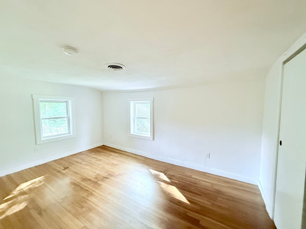 Single Family Residence at 975 S Main St, Bellingham MA 02019, photo 14 of 38