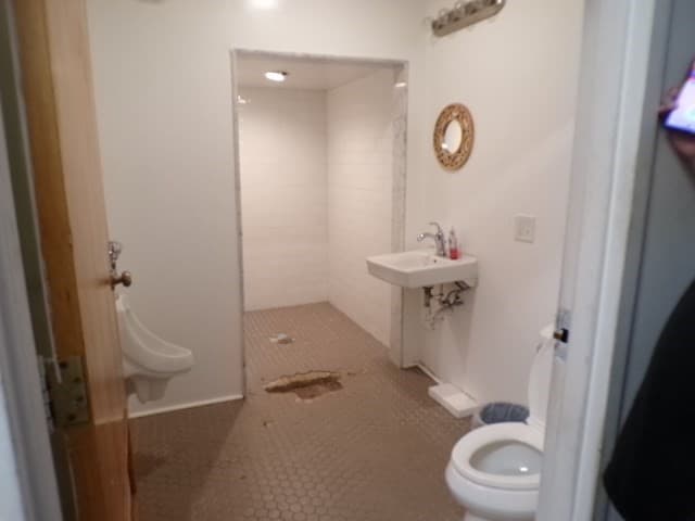Commercial Sale at 1373 Smith St, North Providence RI 02911, North Providence, photo 7 of 18
