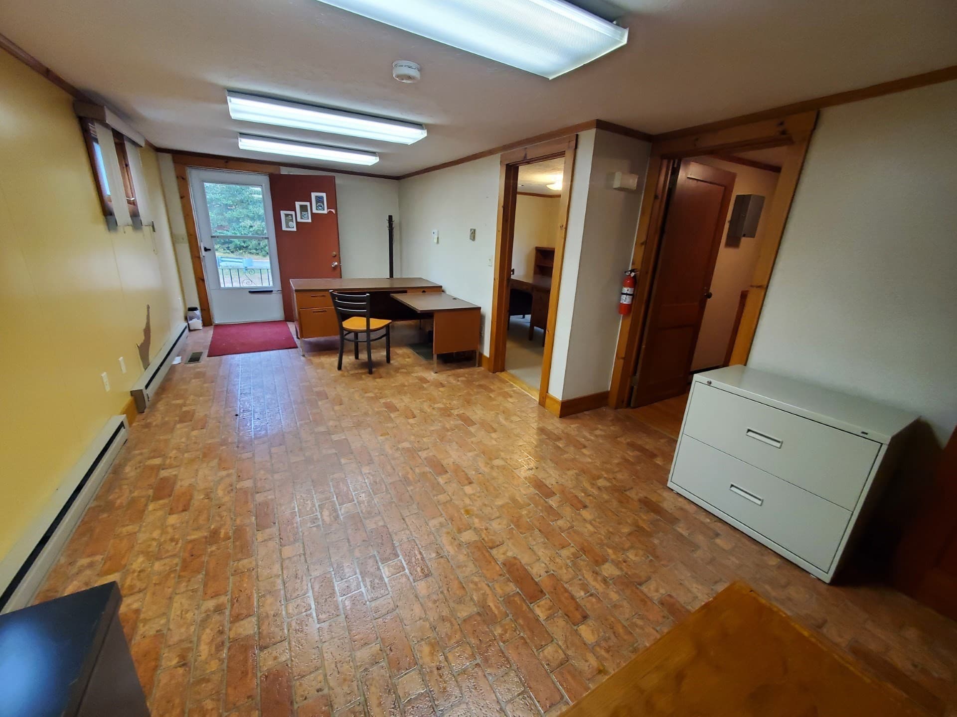 Commercial Sale at 7 Lakeview St., Carver MA 02330, photo 2 of 8