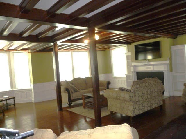 Single Family Residence at 52 Ash St, New Bedford MA 02740, New Bedford, photo 6 of 25