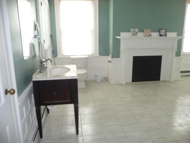 Single Family Residence at 52 Ash St, New Bedford MA 02740, New Bedford, photo 13 of 25