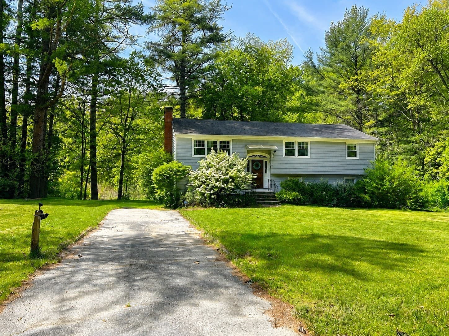 Single Family Residence at 125 Craigie Cir, Carlisle MA 01741, Carlisle, photo 2 of 18
