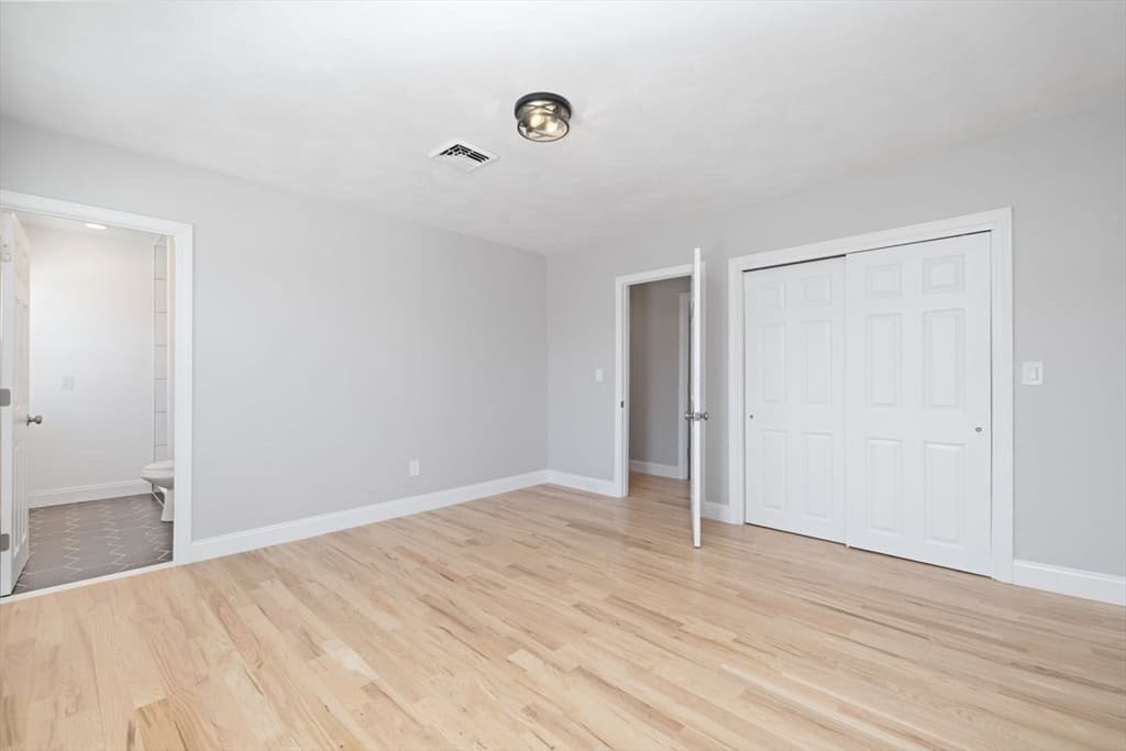 36 Kinnicutt Ave, Warren RI 02885 photo 5