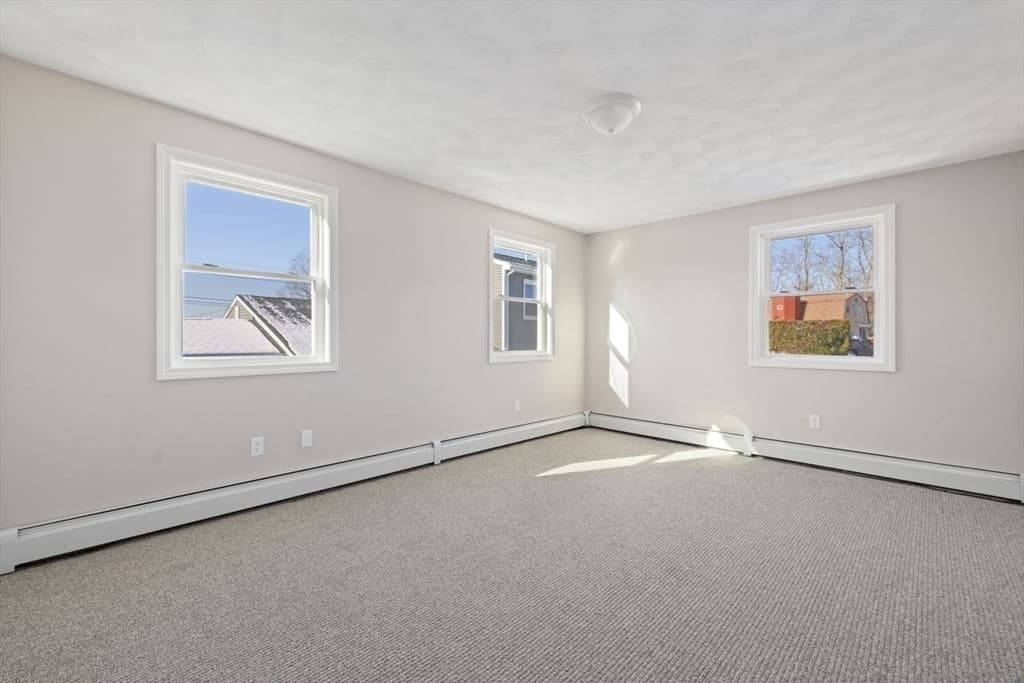 36 Kinnicutt Ave, Warren RI 02885 photo 34